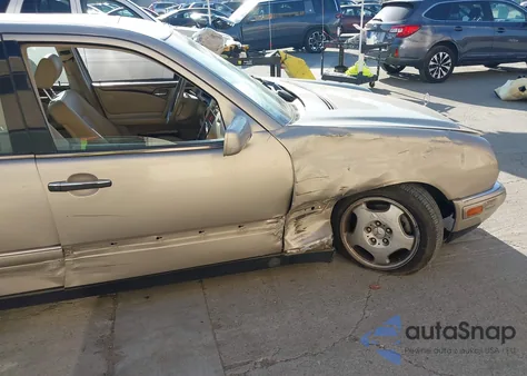 1999 Mercedes-Benz E 320 from USA, damaged, VIN WDBJF65H6XA920142